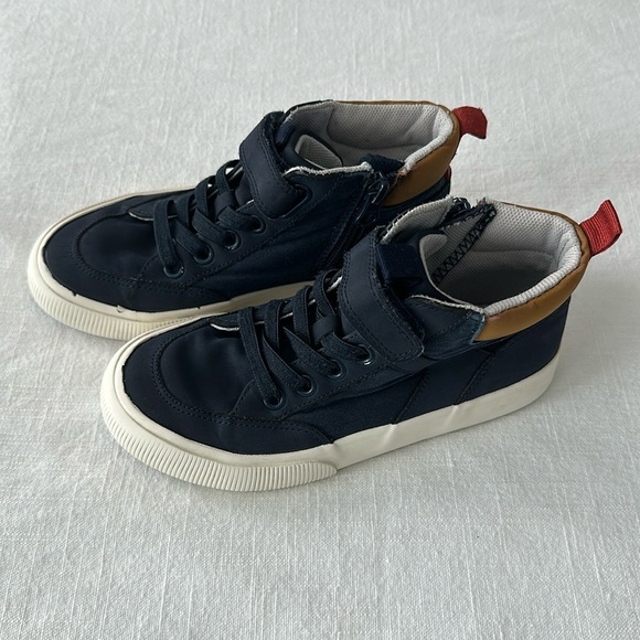 Cat & Jack Other - Boy’s Navy High tops - Cat & Jack - size 13 Little boy